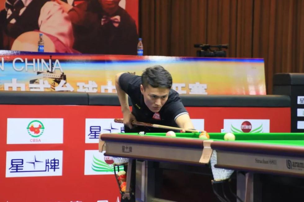 向米兰展示 向米兰展示